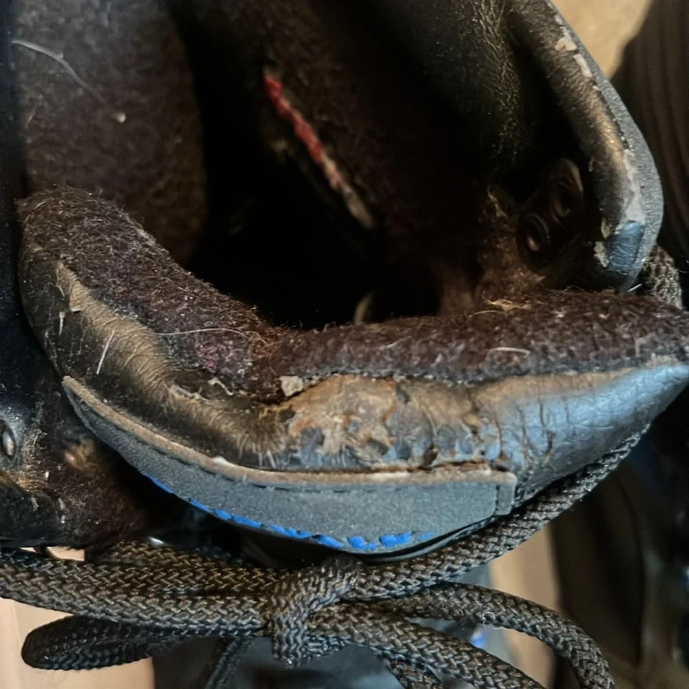 Airwalk Men's SZ 9 Boots Black Blue Strap Thermolite Snow Waterproof uni…
